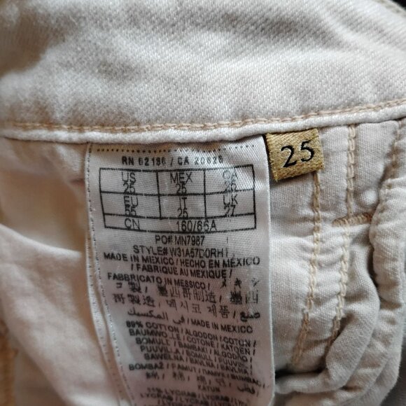 Size 25 Guess Shorts - Picture 6 of 12